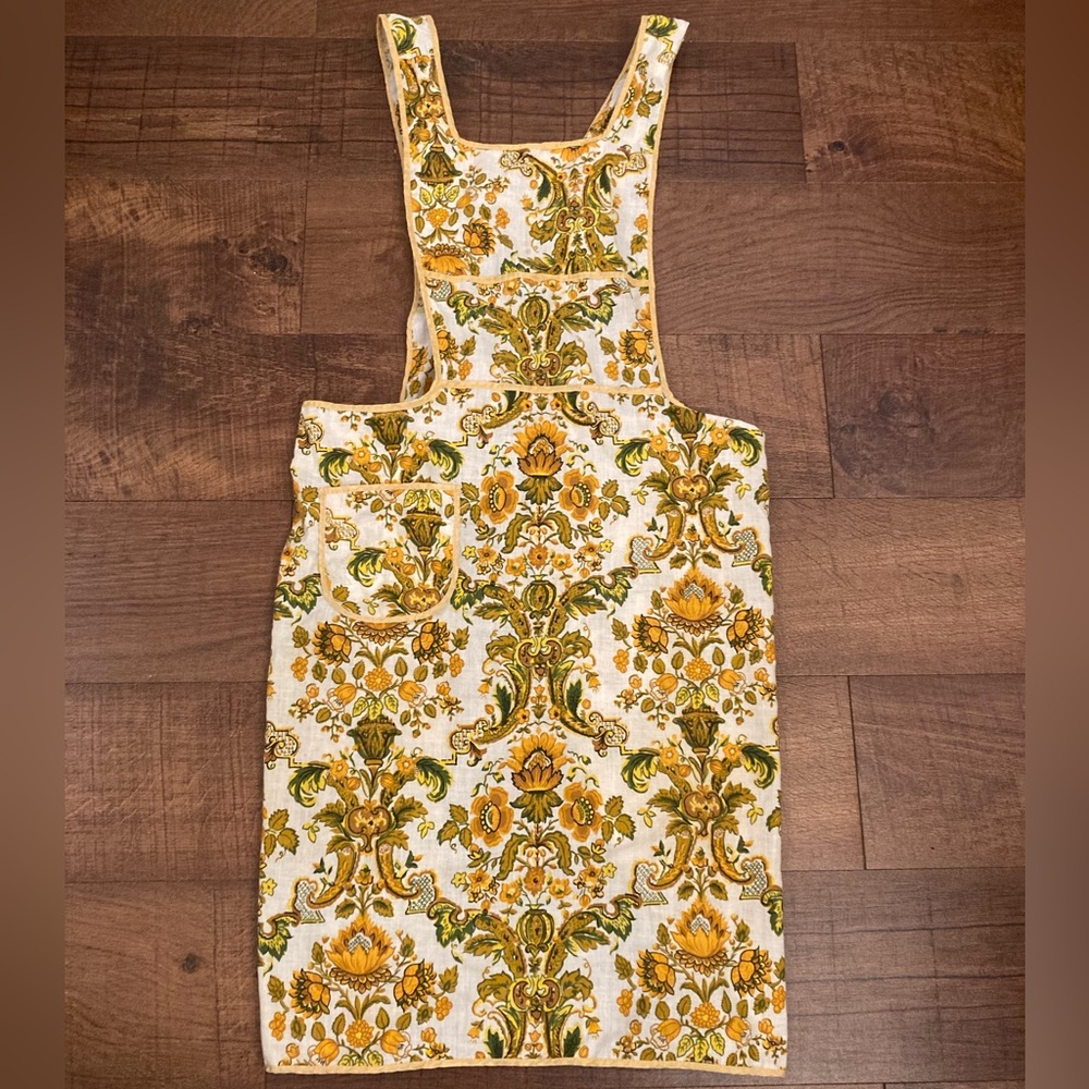 Vintage Pinafore Floral Print Warm Earthy Yellow Green Full Bib Apron OSFM